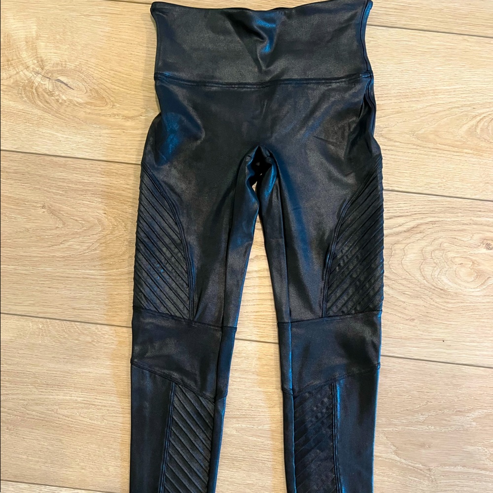 Spanx Faux Leather Moto Legging sz Sm P